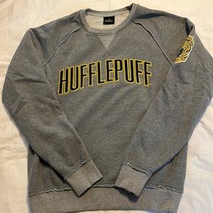 The Wizarding World Of Harry Potter Hufflepuff Adult Crew Neck Sweatshirt Medium